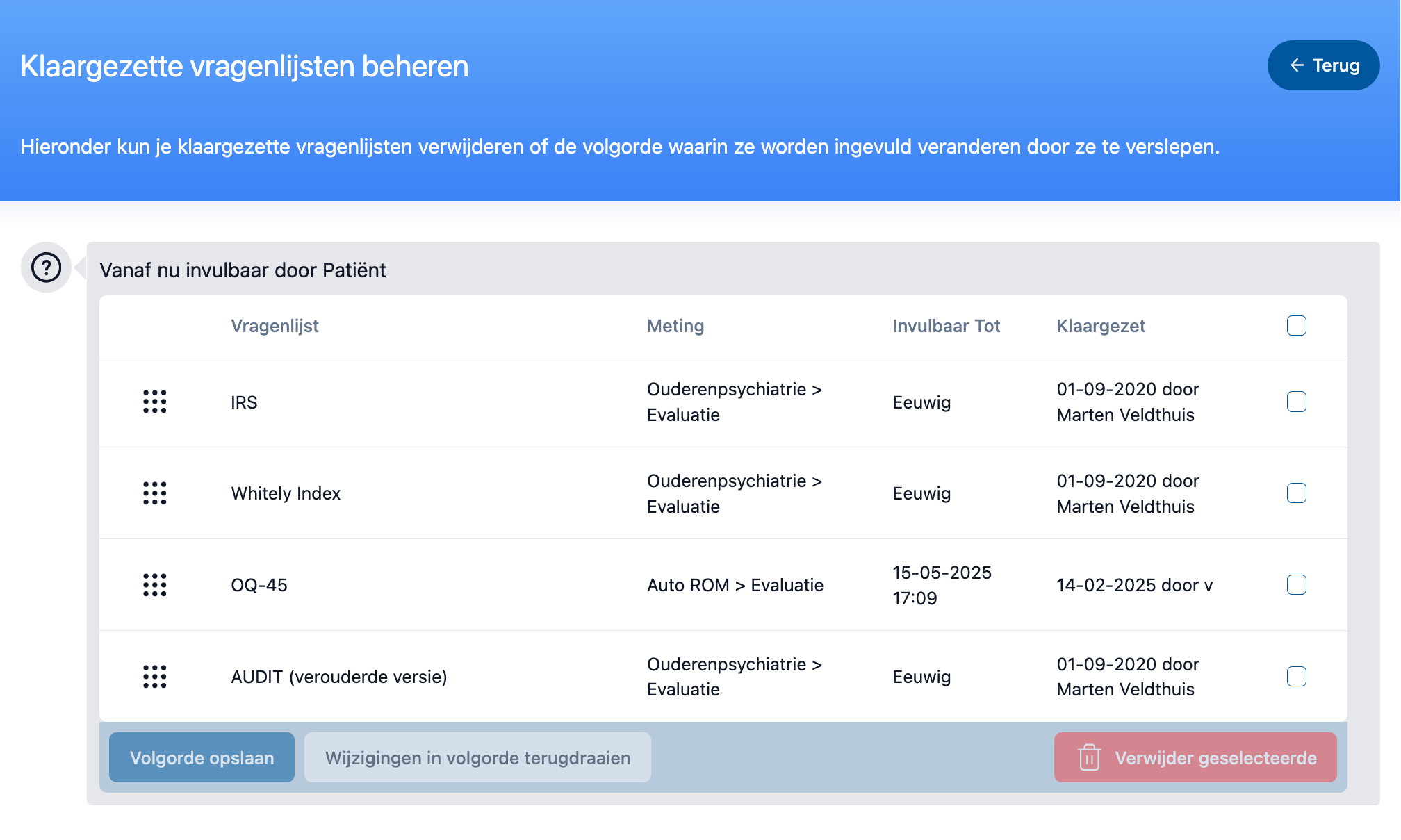 Screenshot van de pagina waar je klaarstaande vragenlijsten kunt beheren